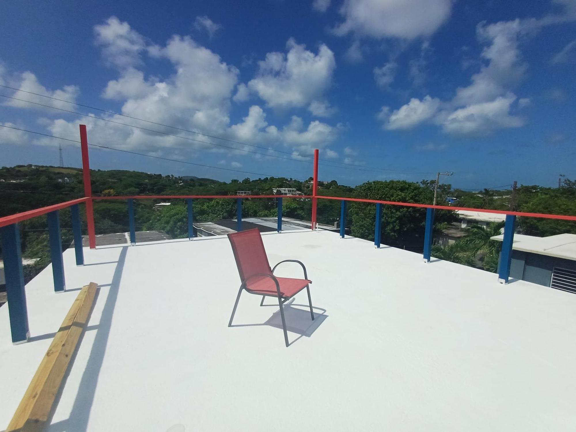 Rooster Run Glamping Camping Has Rooftop And Off The Ground Glamping Experience For 1 To 16 In A Single Tent And Views Of The Rain Forrest And To Culebra Across The Atlantic Ocean W Tents, Linens, Deluxe Air Beds, Warm Shower And More At A Great Pric Vieques Exterior photo
