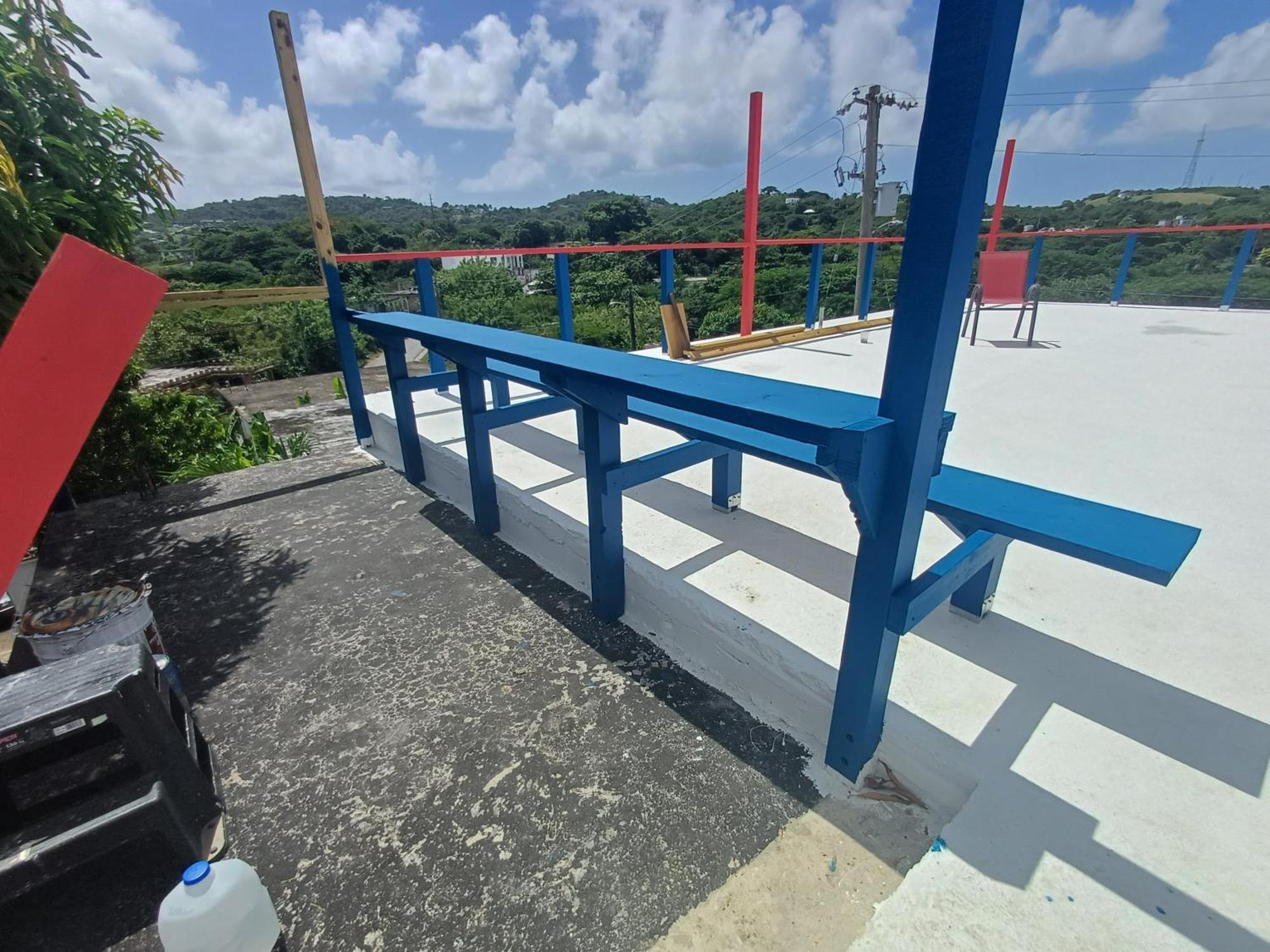 Rooster Run Glamping Camping Has Rooftop And Off The Ground Glamping Experience For 1 To 16 In A Single Tent And Views Of The Rain Forrest And To Culebra Across The Atlantic Ocean W Tents, Linens, Deluxe Air Beds, Warm Shower And More At A Great Pric Vieques Exterior photo